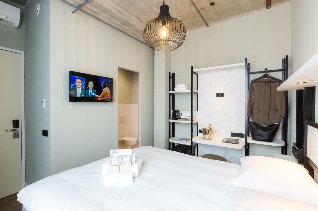 Comfort Room without Daylight